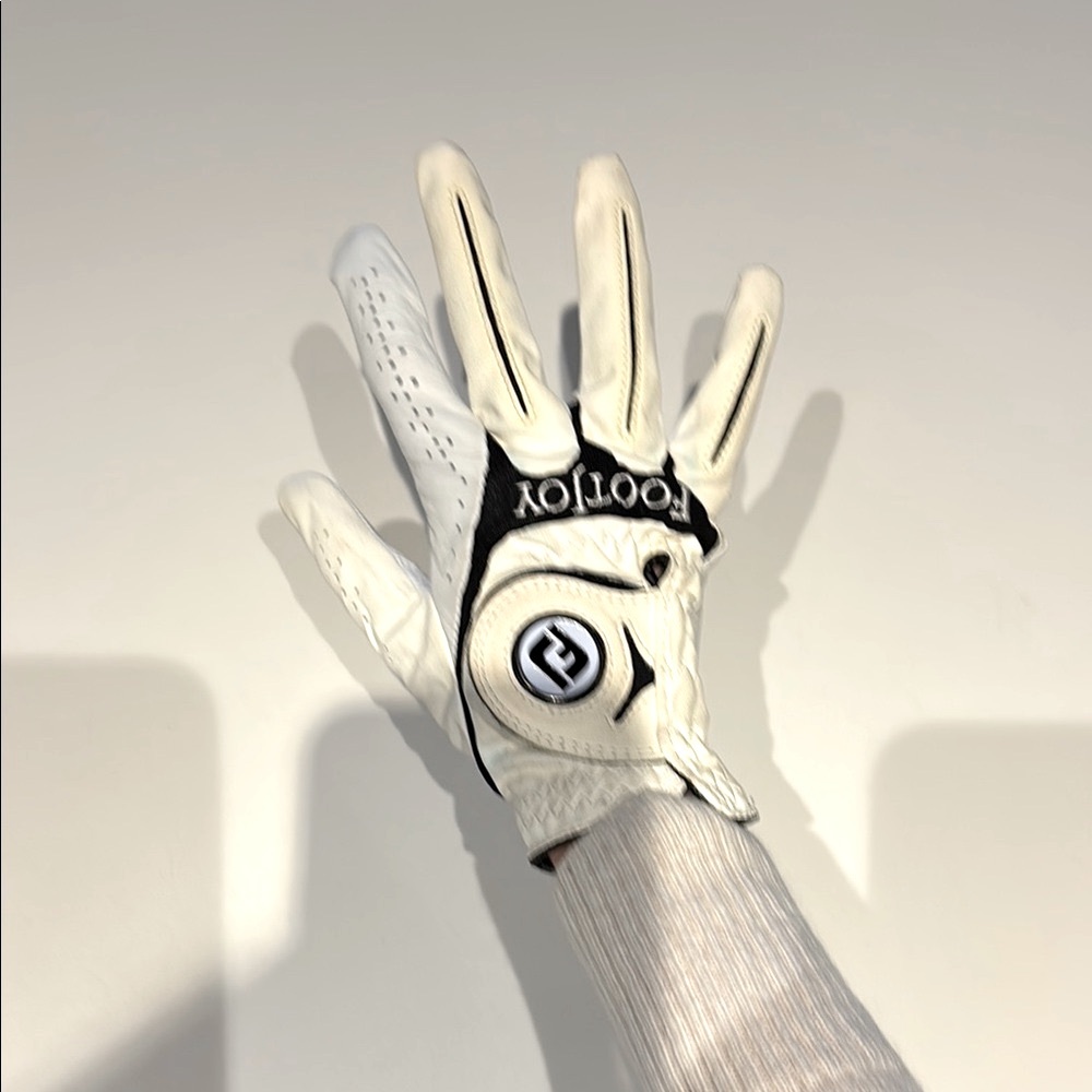 FootJoy Women's White and Black Golf Glove